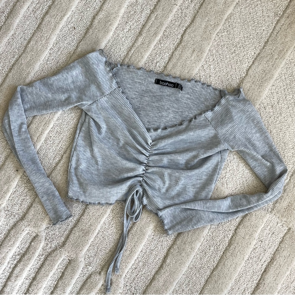 Sz Small Boohoo off shoulder tee